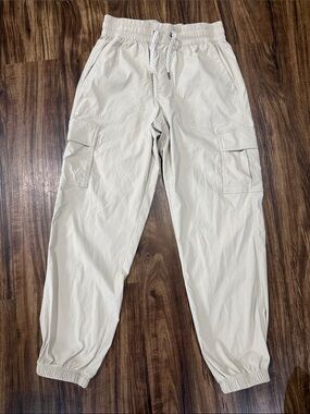 Vuori Off-White Cargo Jogger Pants